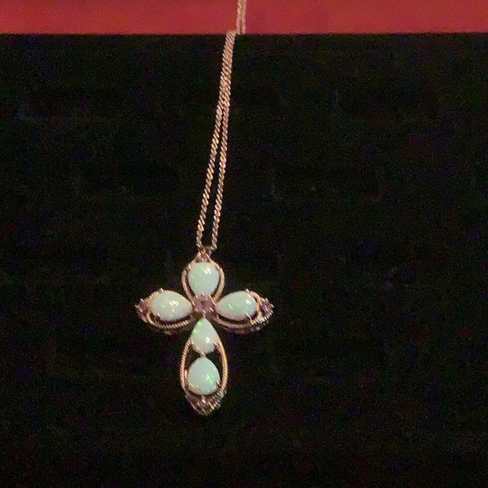Cross Necklace♥️
